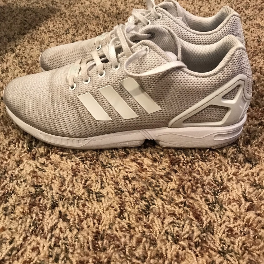 Sneakers - Picture 3 of 5